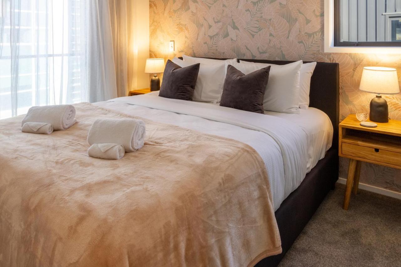 Walk To Riverside Market 4 Bed 4 Bath With Car Park Крайстчърч Екстериор снимка