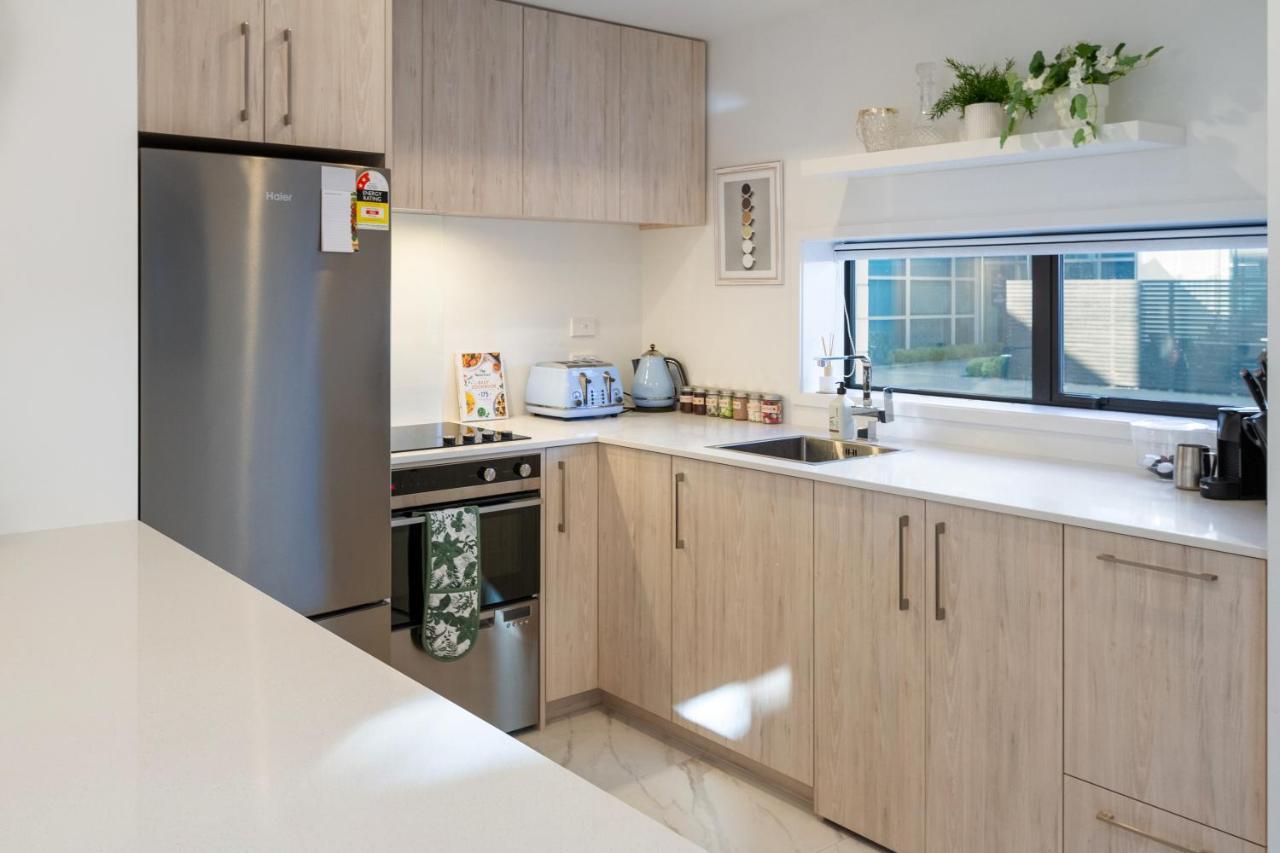 Walk To Riverside Market 4 Bed 4 Bath With Car Park Крайстчърч Екстериор снимка
