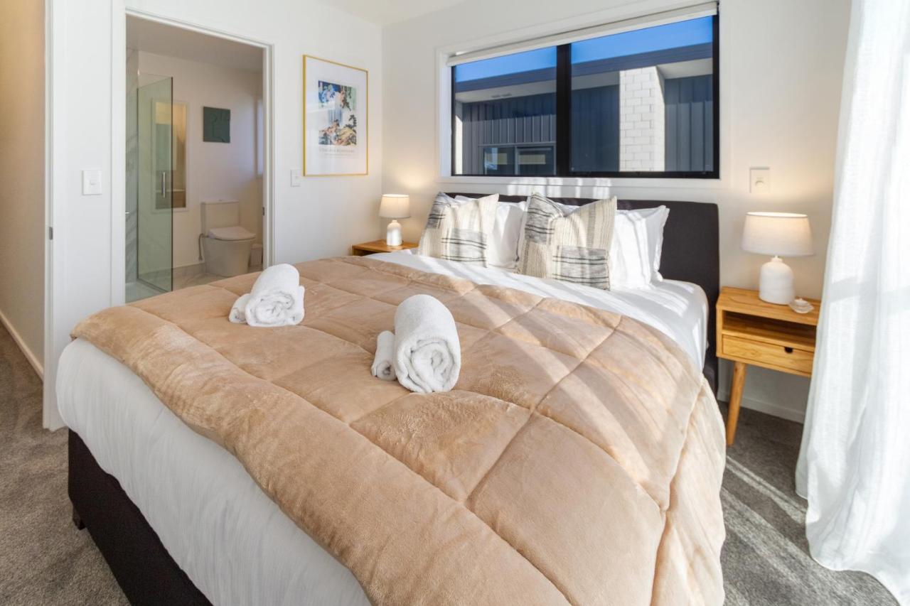 Walk To Riverside Market 4 Bed 4 Bath With Car Park Крайстчърч Екстериор снимка
