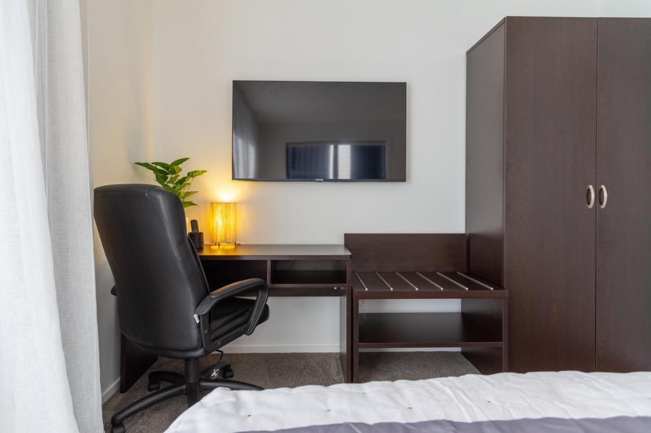 Walk To Riverside Market 4 Bed 4 Bath With Car Park Крайстчърч Екстериор снимка
